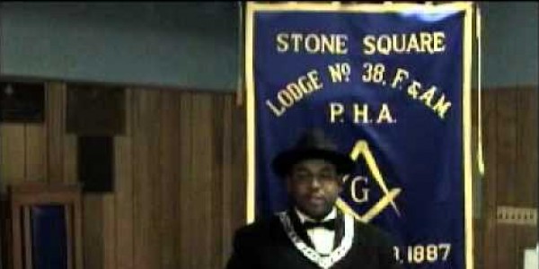 stonesquarewm1.jpg